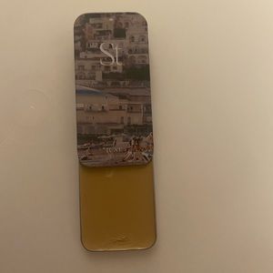 Brand new Seint highlight